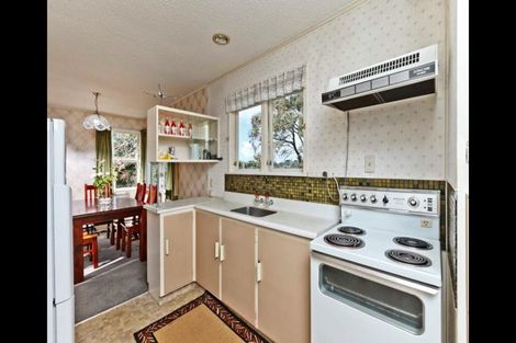 Photo of property in 1/28 Sequoia Place, Sunnynook, Auckland, 0620