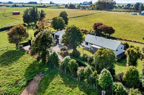 Photo of property in 116 Clifford Road, Eltham, 4322