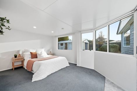 Photo of property in 5 Birkenhead Street, Avonhead, Christchurch, 8042