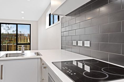 Photo of property in 125d Woodglen Road, Glen Eden, Auckland, 0602