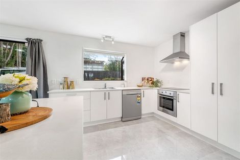 Photo of property in 87b Kaurilands Road, Titirangi, Auckland, 0604