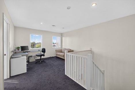 Photo of property in 11 Sandholm Close, North New Brighton, Christchurch, 8083