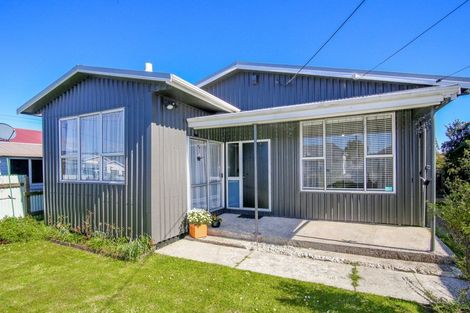 Photo of property in 80 Derby Street, Westport, 7825