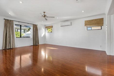 Photo of property in 103 Golf Road, New Lynn, Auckland, 0600