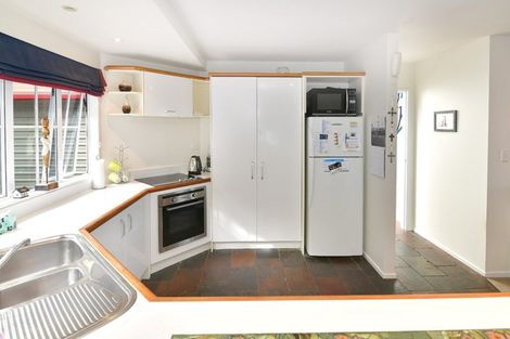 Photo of property in 20c Poplar Road, Stanmore Bay, Whangaparaoa, 0932