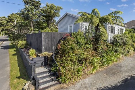 Photo of property in 20a Larsen Crescent, Tawa, Wellington, 5028