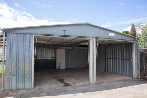 Photo of property in 8 Styca Place, Sunnyvale, Auckland, 0612