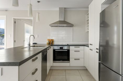 Photo of property in 146 Puhirake Crescent, Pyes Pa, Tauranga, 3112