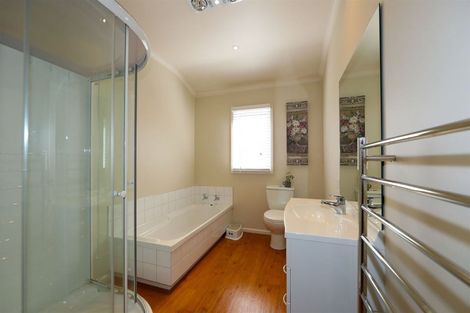 Photo of property in 5 Te Mata Peak Road, Havelock North, 4130