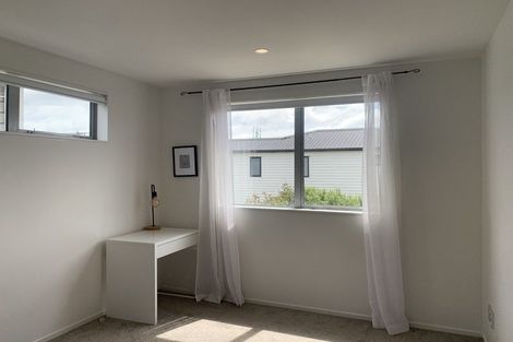 Photo of property in 2 Blackbird Lane, Hobsonville, Auckland, 0616