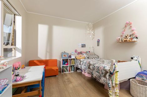 Photo of property in 12 Legacy Drive, Henderson, Auckland, 0612