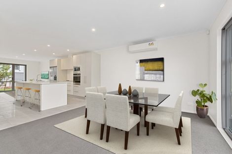 Photo of property in 46 William Wallbank Crescent, Swanson, Auckland, 0614