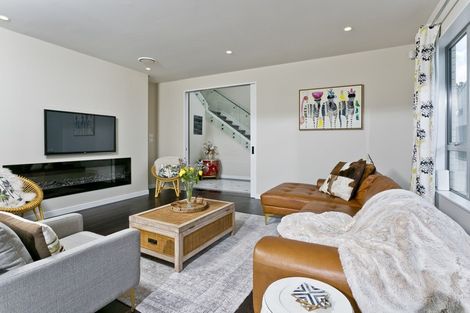 Photo of property in 81a Deep Creek Road, Waiake, Auckland, 0630