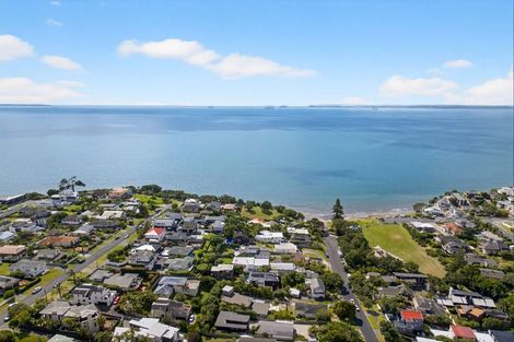 Photo of property in 1/50 Masterton Road, Rothesay Bay, Auckland, 0630