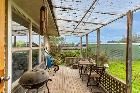 Photo of property in 12 Cross Street, Milton, 9220