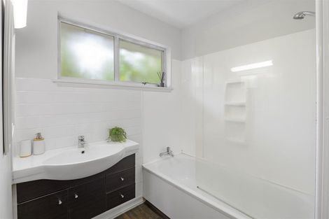 Photo of property in 22 Camelot Street, Ilam, Christchurch, 8041