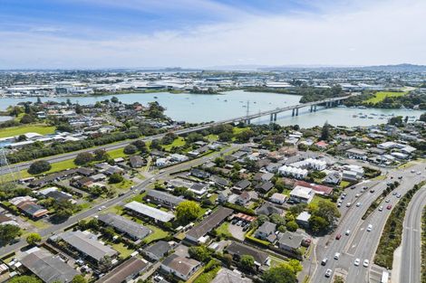 Photo of property in 4/53 Pakuranga Road, Pakuranga, Auckland, 2010