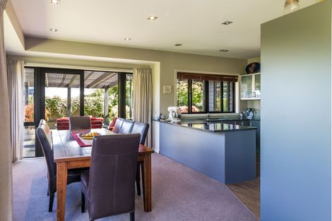 Photo of property in 2 Flaxen Way, Kinloch, Taupo, 3377