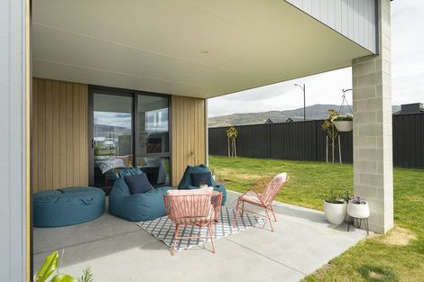 Photo of property in 1 Smitham Drive, Cromwell, 9310