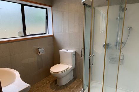 Photo of property in 10 Dorrington Place, Eastern Beach, Auckland, 2012