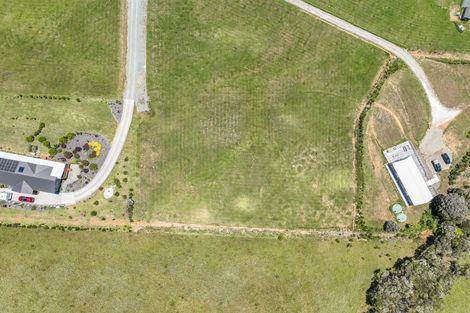 Photo of property in 6 Frazer Place, Coopers Beach, 0420