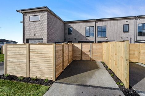 Photo of property in 79 Mettam Drive, Swanson, Auckland, 0614