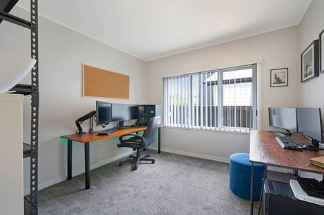 Photo of property in 54c Te Atatu Road, Te Atatu South, Auckland, 0610