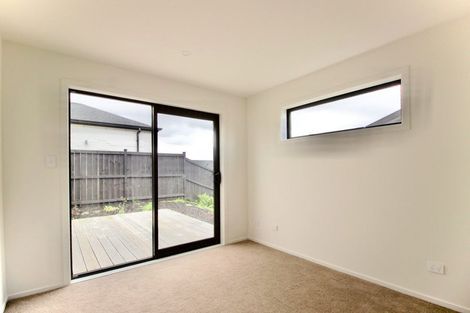 Photo of property in 8 Croatia Avenue, Huapai, Kumeu, 0810