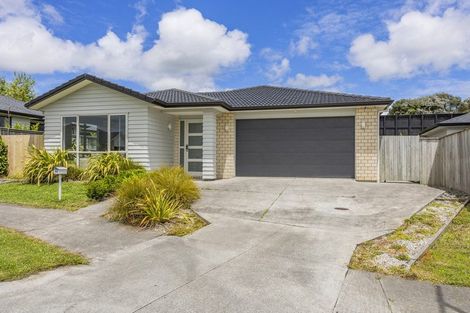 Photo of property in 19 Ahorangi Road, Silverdale, 0932