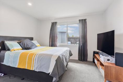 Photo of property in 7 Ambrose Place, Rangiora, 7400