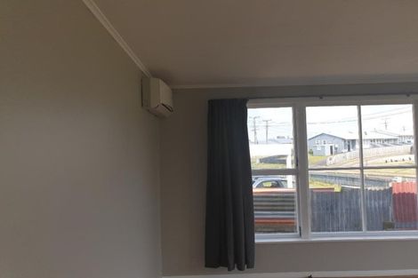 Photo of property in 60 Matipo Street, Castlecliff, Whanganui, 4501