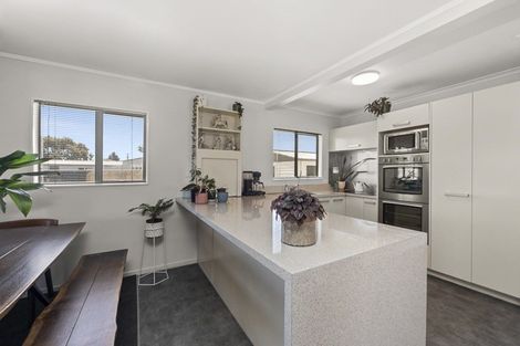 Photo of property in 32b Alexandra Street, Marton, 4710