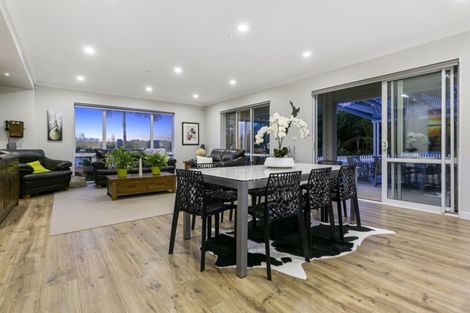 Photo of property in 23 Blacks Road, Greenhithe, Auckland, 0632