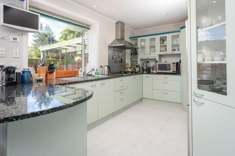 Photo of property in 8 Boscobel Lane, Tawa, Wellington, 5028