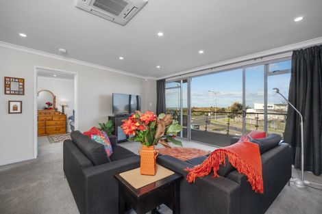 Photo of property in 3/898 Papamoa Beach Road, Papamoa Beach, Papamoa, 3118