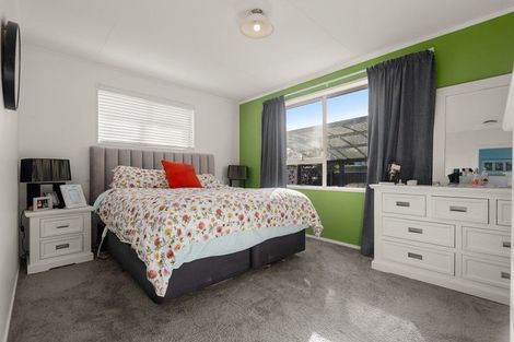 Photo of property in 77 Herbert Avenue, Cloverlea, Palmerston North, 4412