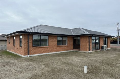 Photo of property in 48 Mcquarrie Street, Strathern, Invercargill, 9812
