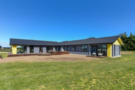 Photo of property in 39 Landsborough Drive, Darfield, 7571