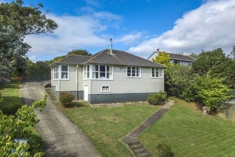 Photo of property in 15 Martin Street, Ranui, Porirua, 5024
