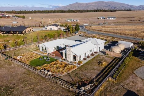 Photo of property in 2 Boundary Terrace, Twizel, 7999