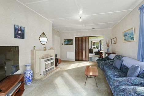 Photo of property in 100 Moorefield Road, Johnsonville, Wellington, 6037