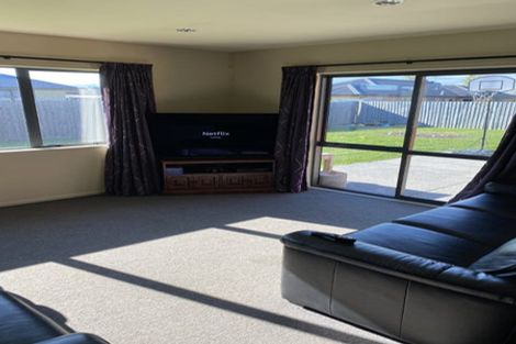 Photo of property in 51 Factory Road, Belfast, Christchurch, 8051