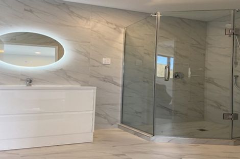 Photo of property in 35 Symes Drive, Red Beach, 0932