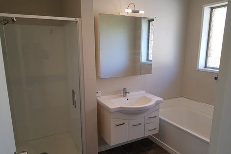 Photo of property in 240 Helensburgh Road, Helensburgh, Dunedin, 9010