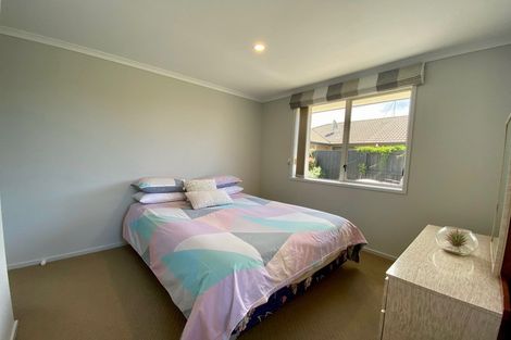 Photo of property in 77 Doncaster Drive, Papamoa Beach, Papamoa, 3118