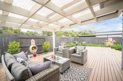 Photo of property in 3 Freedom Drive, Kelvin Grove, Palmerston North, 4414