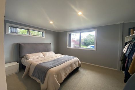 Photo of property in 61 Ruskin Road, Newlands, Wellington, 6037