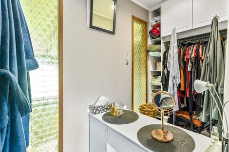 Photo of property in 21 Dalton Grove, Stokes Valley, Lower Hutt, 5019