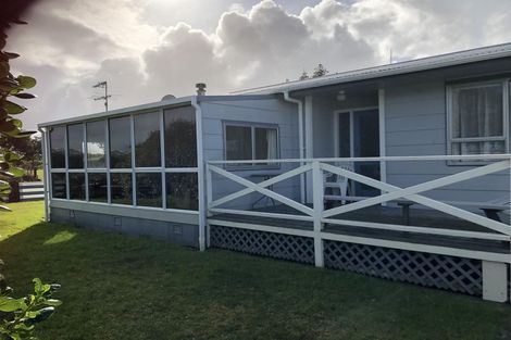 Photo of property in 20 Gibson Place, Patea, 4520