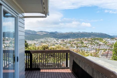 Photo of property in 172 Conclusion Street, Ascot Park, Porirua, 5024